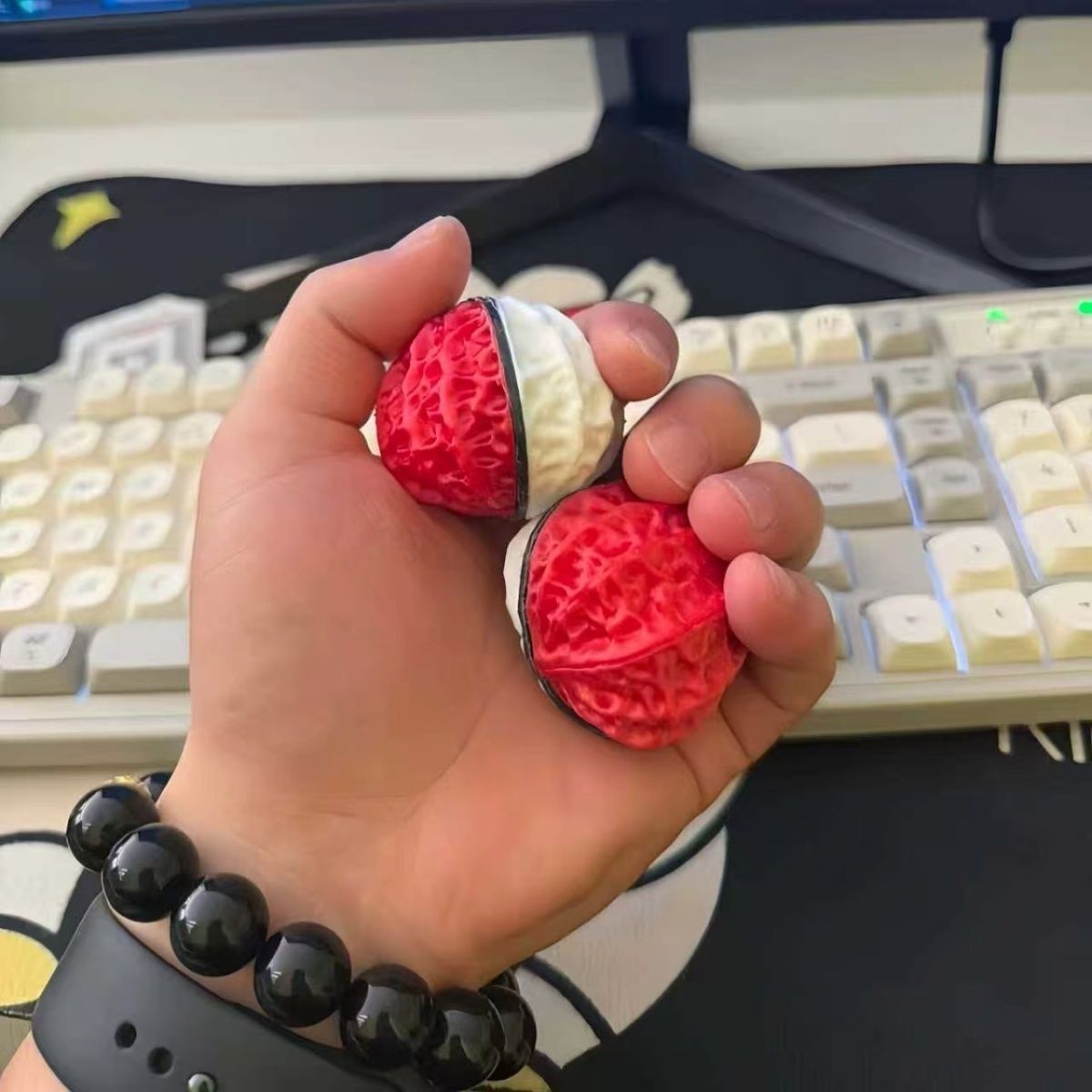Покемон Покеболл 3D в форме гр – обзор и цена Pokeball Cosplay Prop